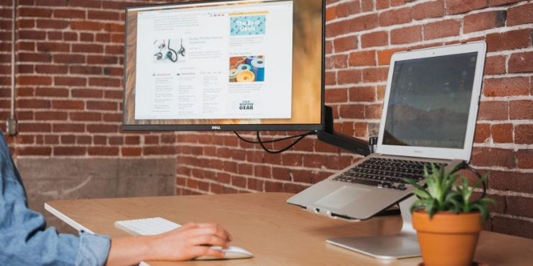 Benefits of the Monitor Arms Benefits of the Monitor Arms