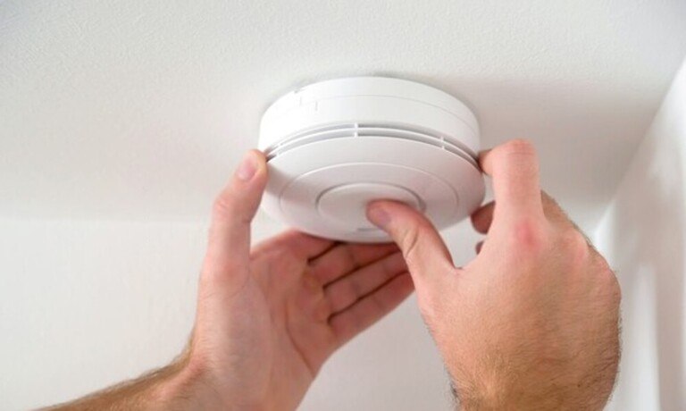 Benefits of Smoke Detectors Benefits of Smoke Detectors