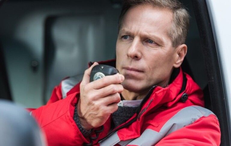 Benefits of Emergency Radio (Two-Way Radio) Benefits of Emergency Radio (Two-Way Radio)