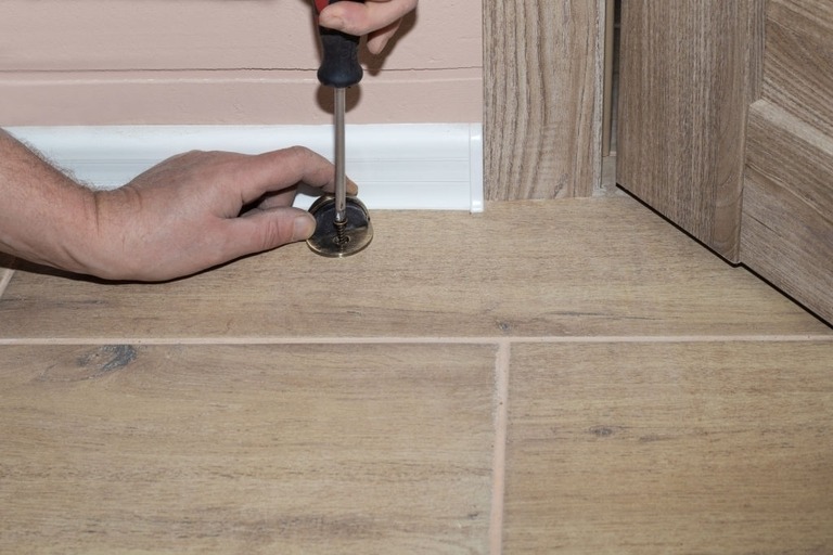 Benefits of a Door Stop Benefits of a Door Stop