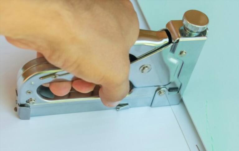 Benefits of Carpet Stapler