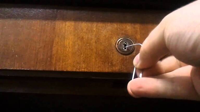 How To Pick File Cabinet Lock In Emergencies How To Pick File Cabinet Lock In Emergencies