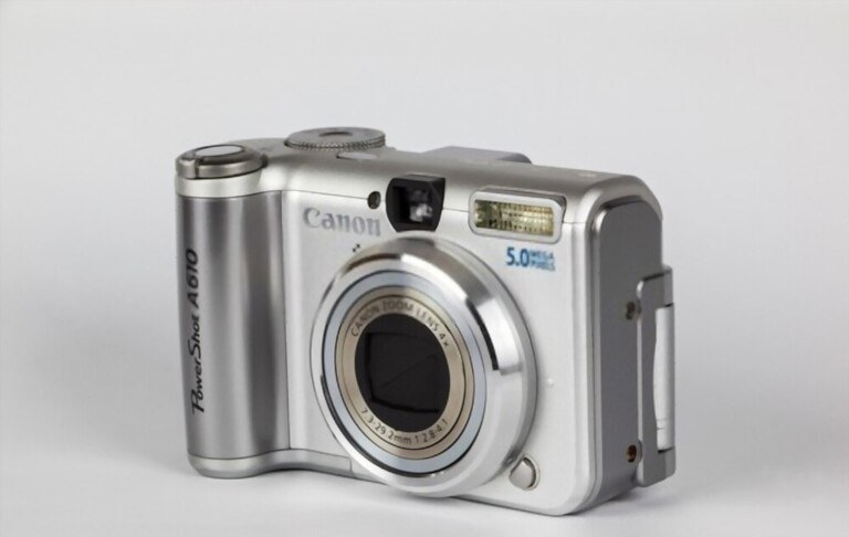 Benefits of a Digital Camera Benefits of a Digital Camera