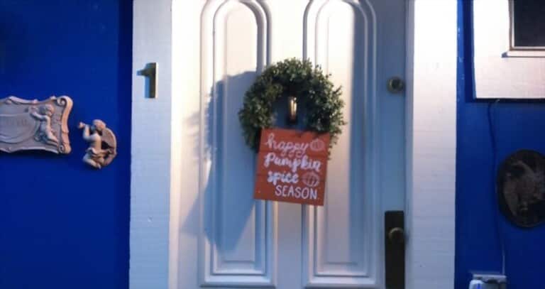 How To Decorate Your House For The Holidays How To Decorate Your House For The Holidays